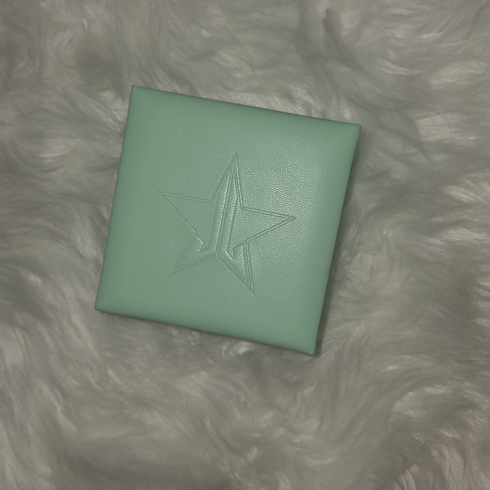 Mint Green Star Embossed Box